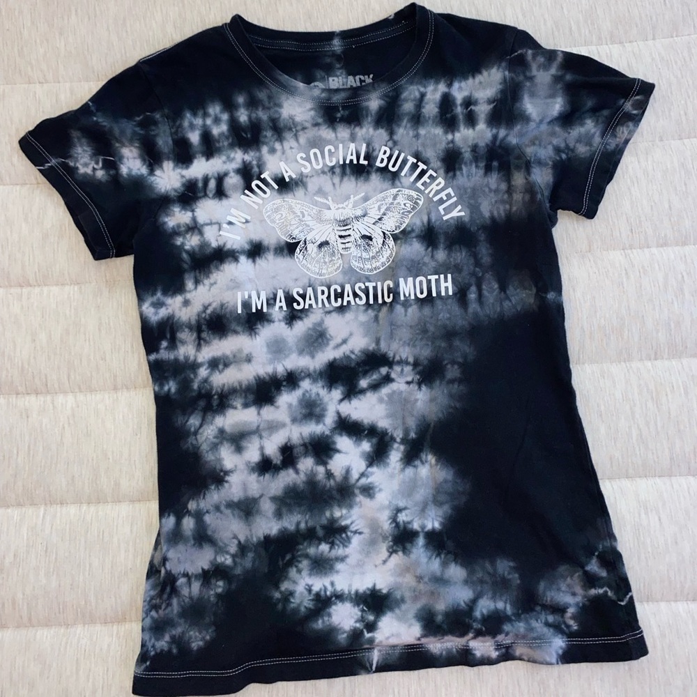 Women's anti-social tshirt